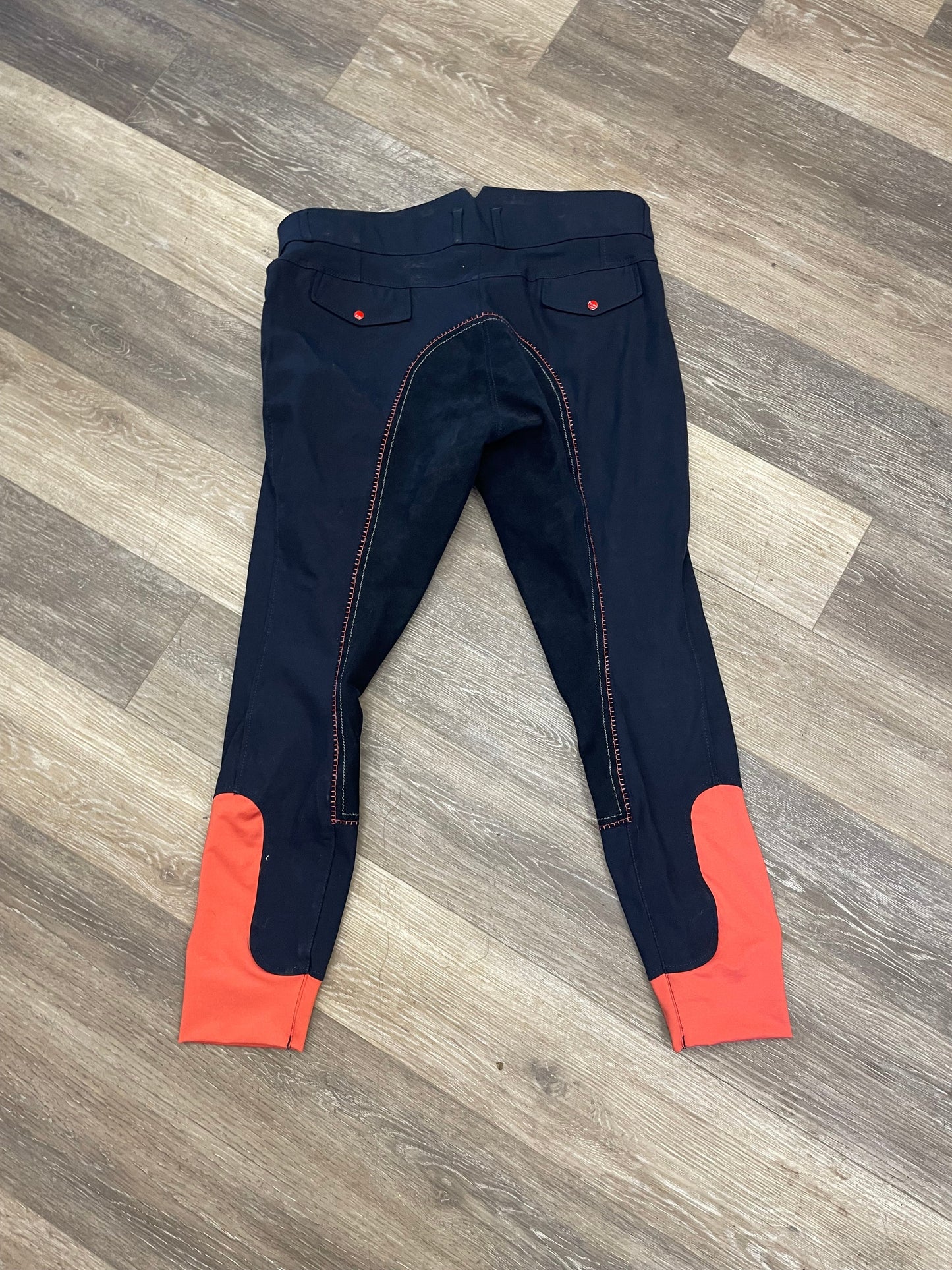 Consignment Elation Breech 34R