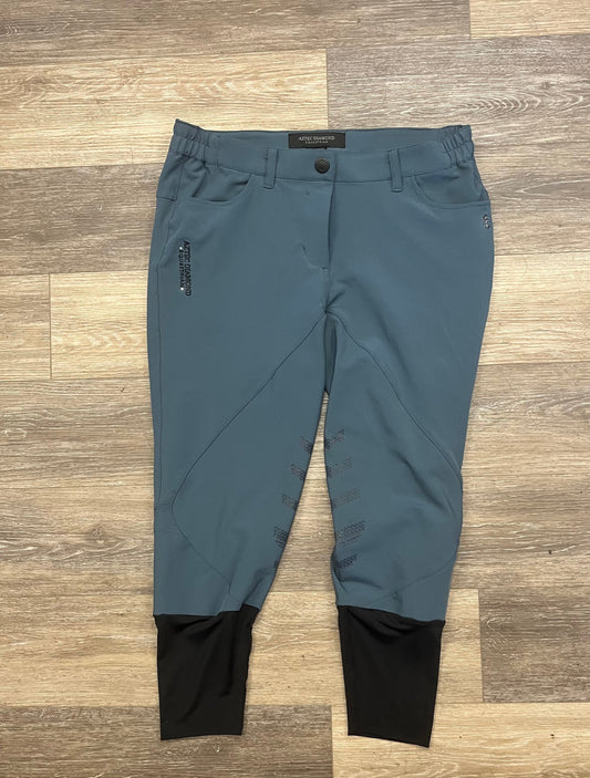 Consignment Aztec Diamond Equestrian  Breech US 10