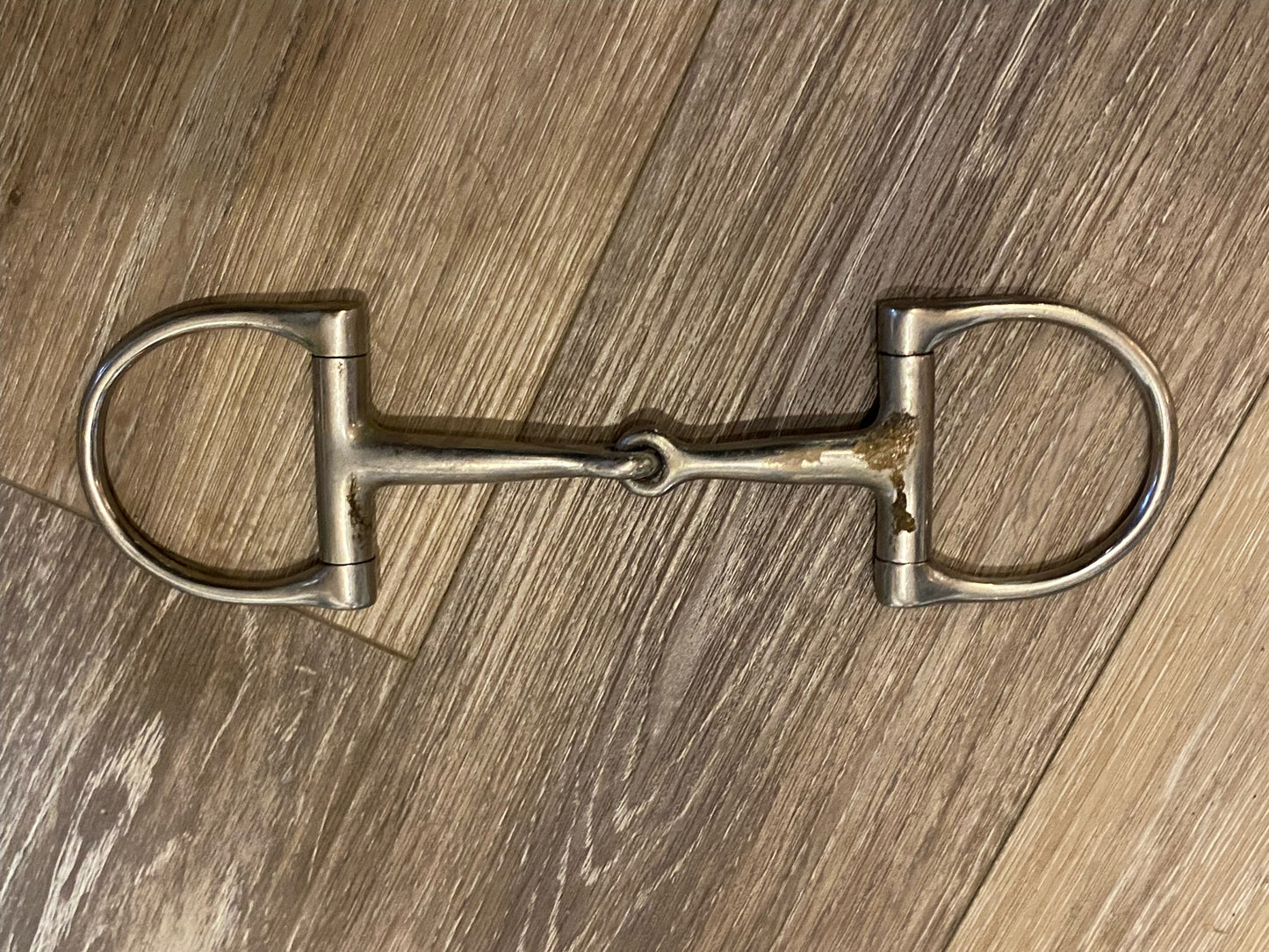 Consignment-Bit: Dee Ring Single Joint 5.5"