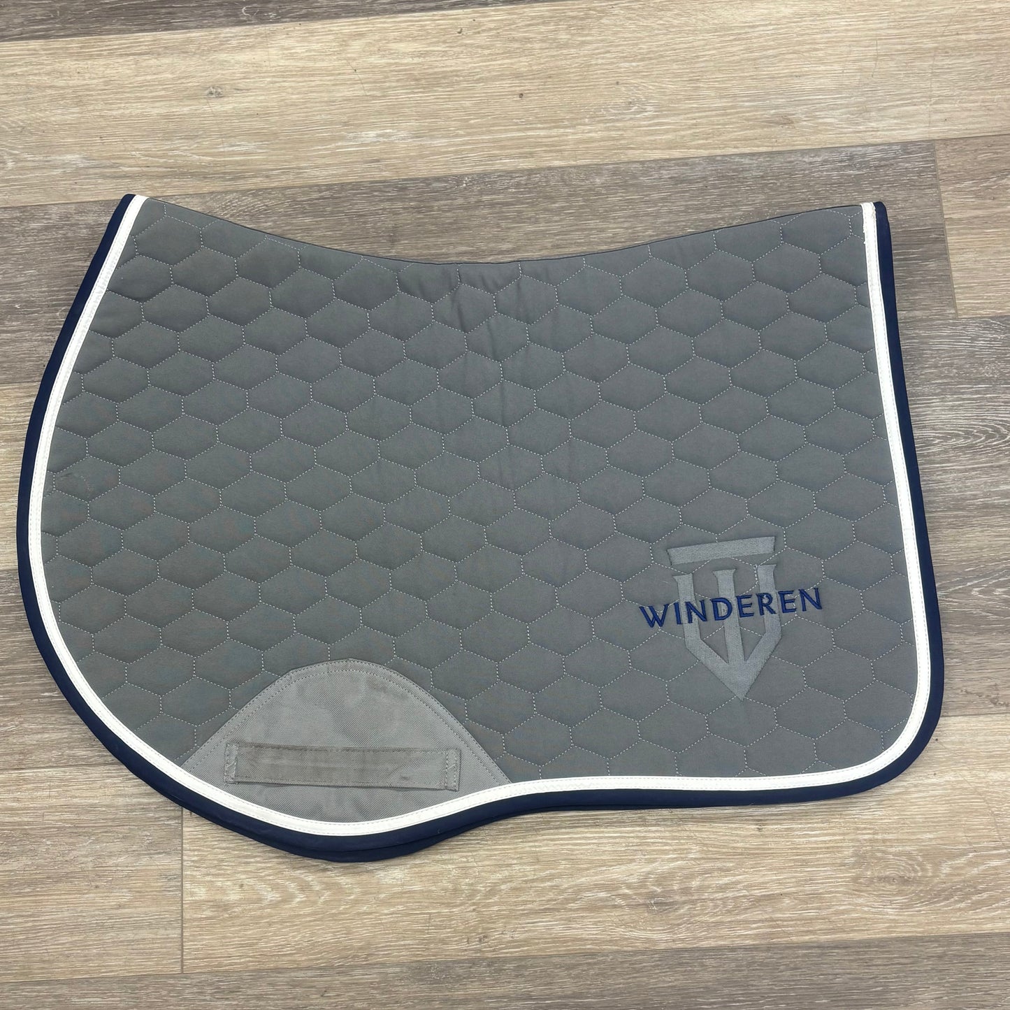 Consignment Winderen Nano Silver Saddle Pad